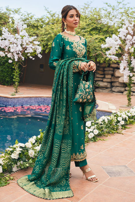 Fatima Khan Pakistani Designer